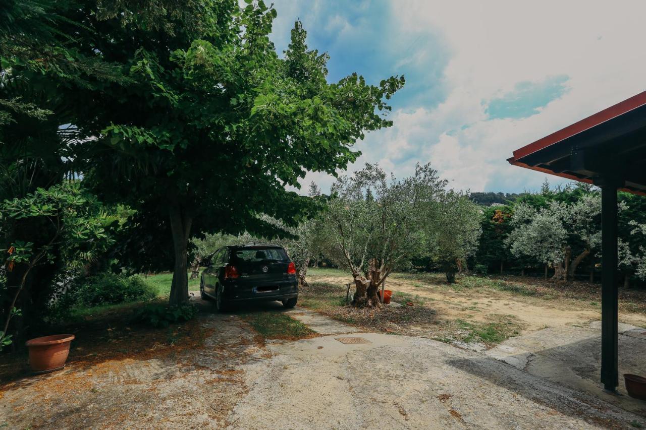 Villa Kalma Trílofo Kültér fotó